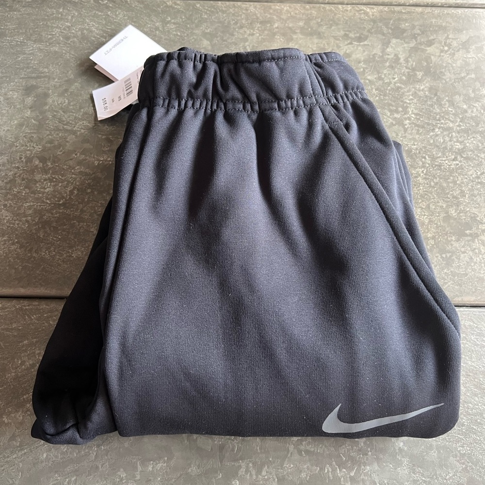 Nike men’s pants